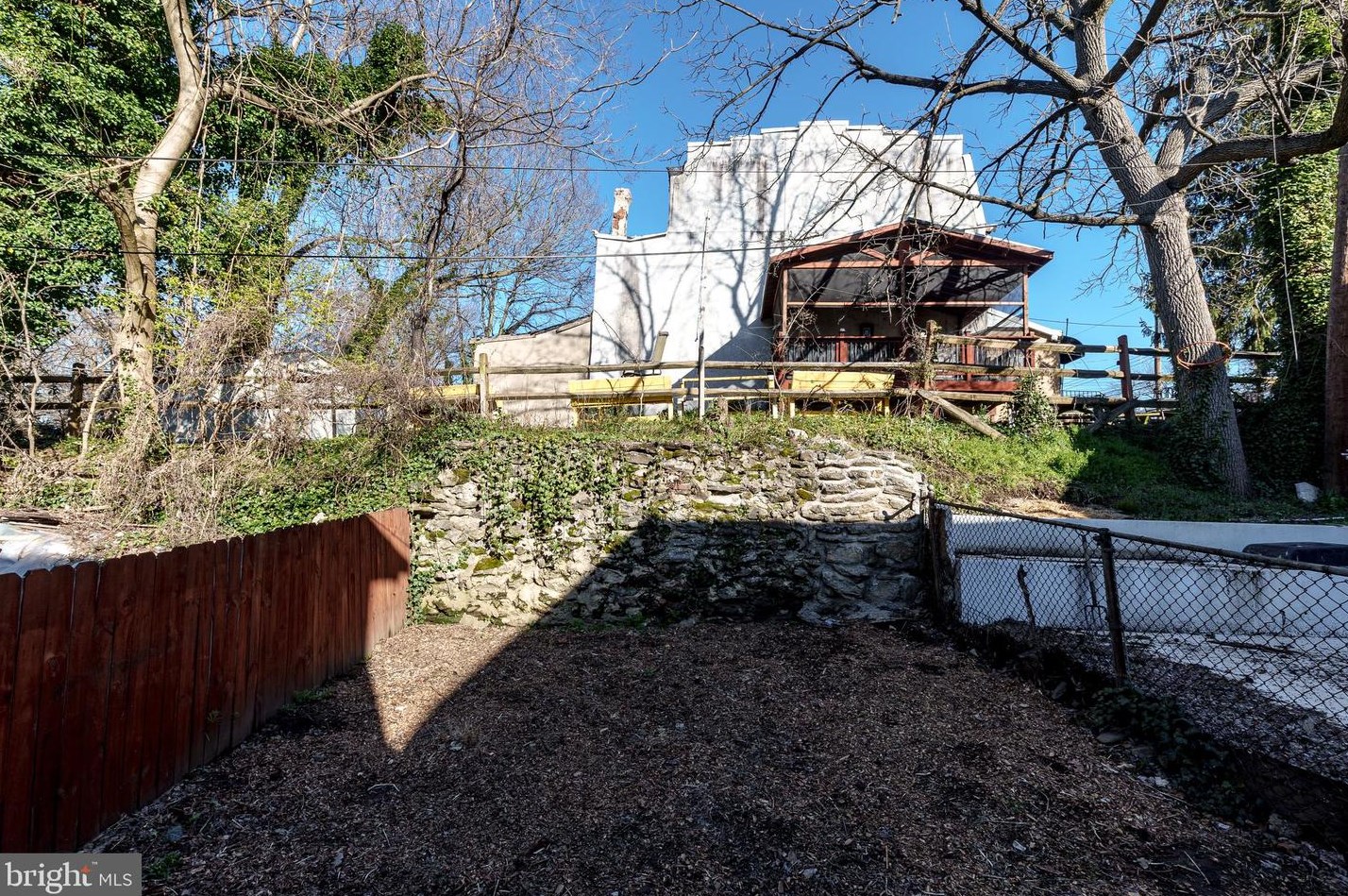 51 9th St, Darby PA  19023-1628 exterior