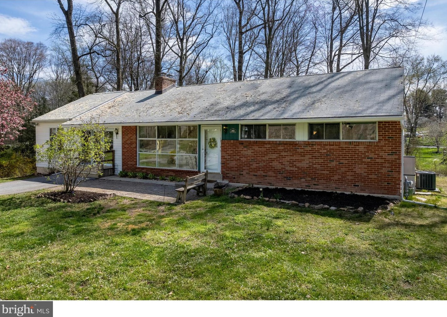 241 Bobbin Mill Rd, Media, PA 19063