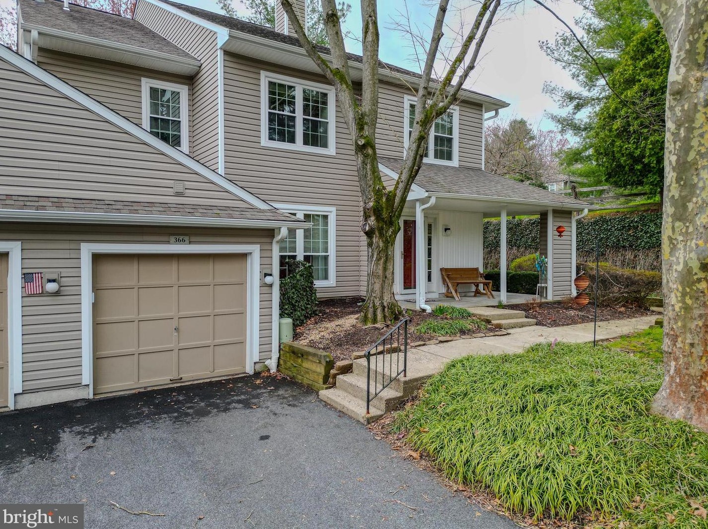 366 Radford Ct, Glen Mills, PA 19342-2043