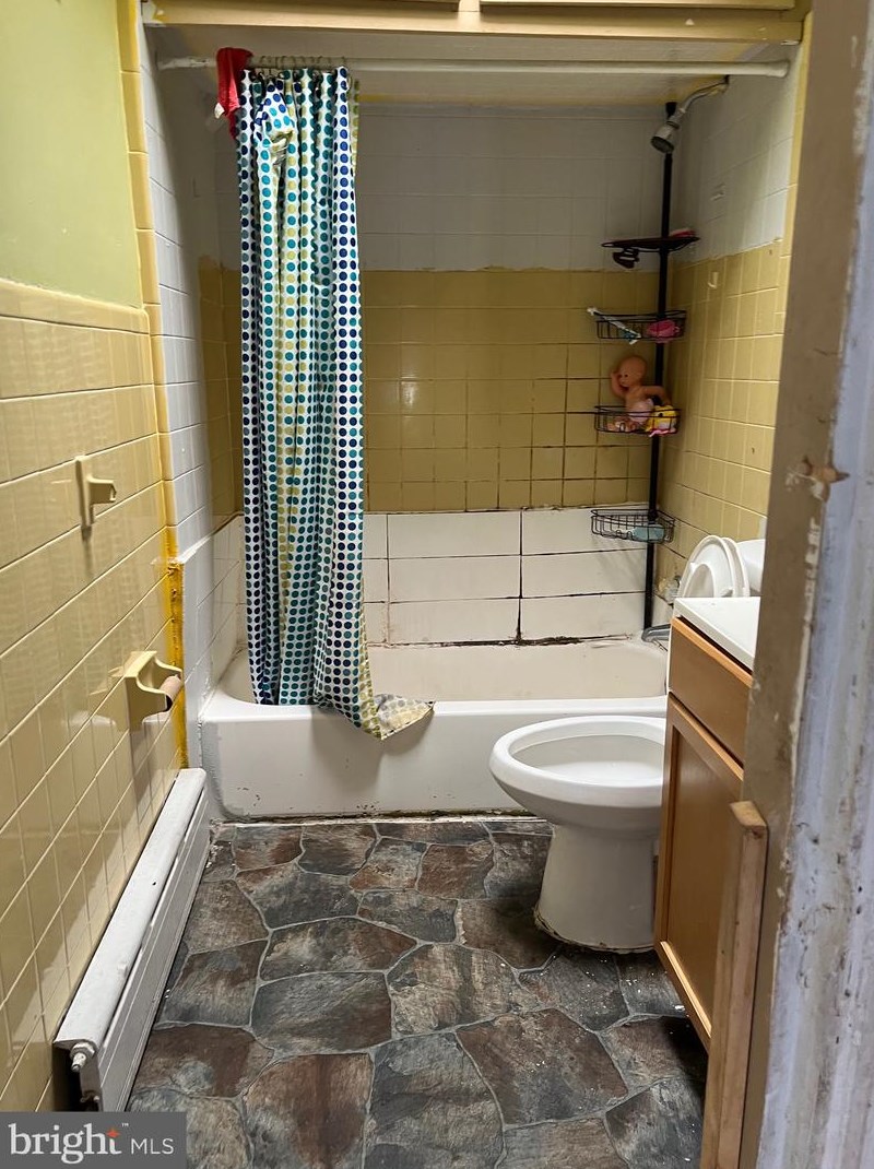 125 Fern St, Darby PA  19023-3010 exterior