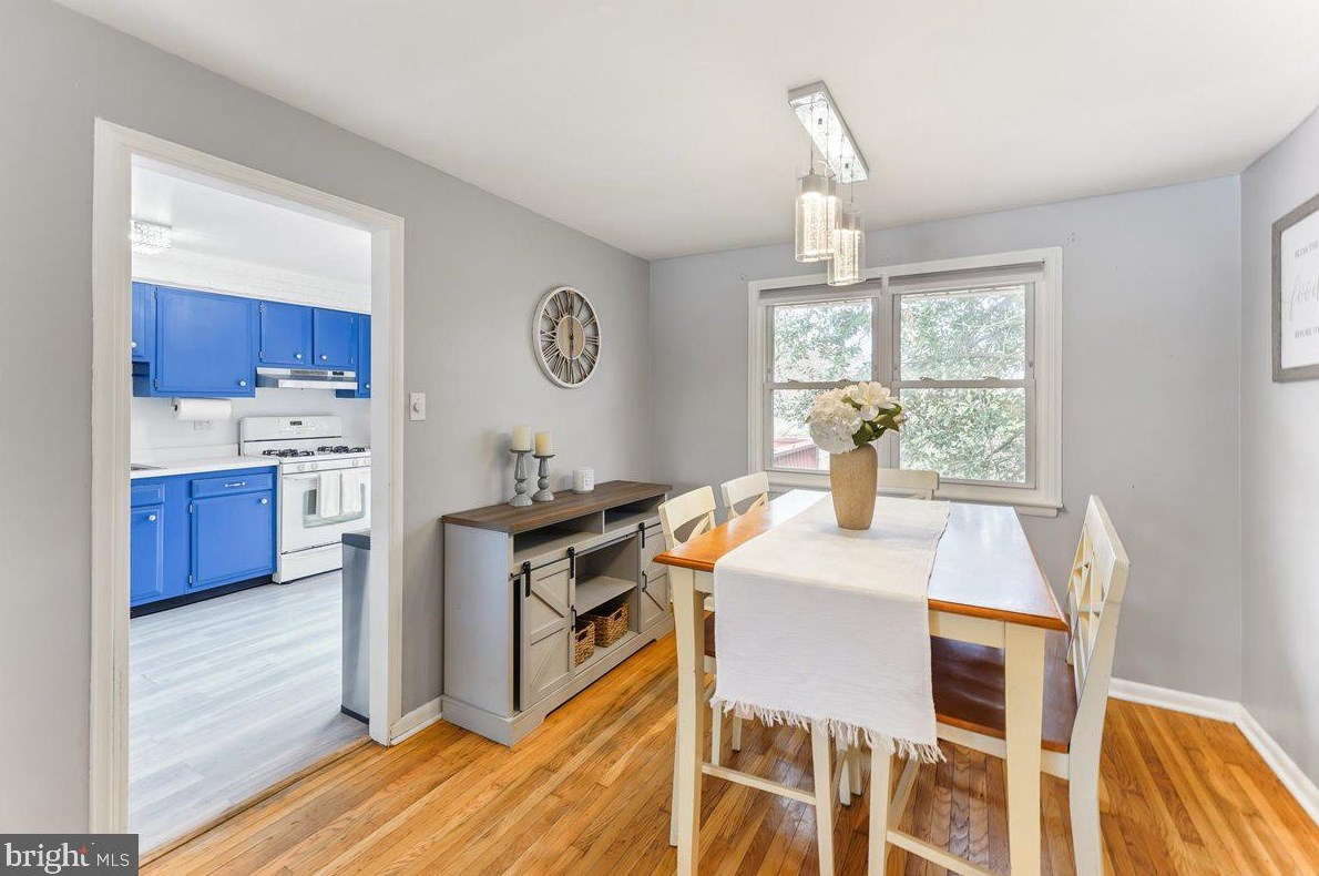 18 Latches Ln, Chester PA  19014-1709 exterior