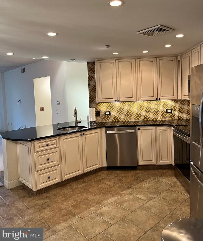 244 Baltimore Pike #215, Glen Mills, PA 19342