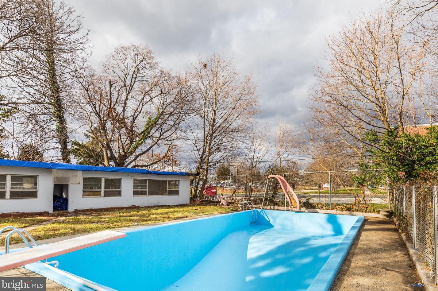 125 Golf Rd, Darby PA 19023-1313 exterior