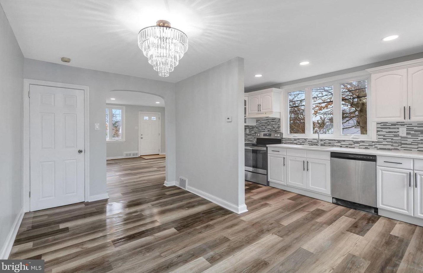 125 Golf Rd, Darby PA 19023-1313 exterior