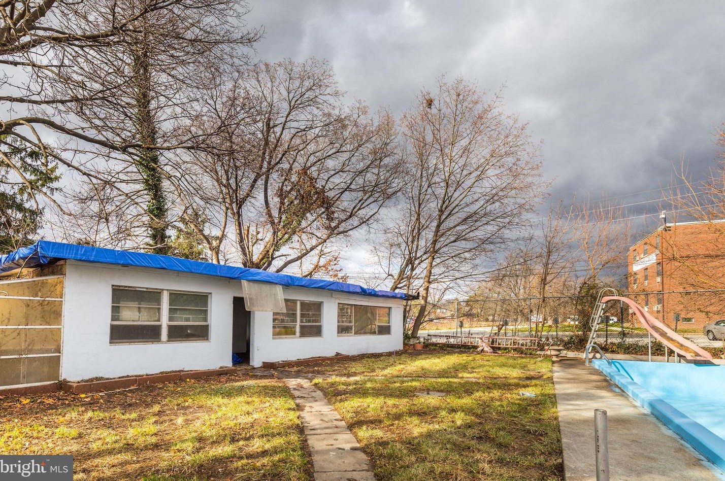 125 Golf Rd, Darby PA 19023-1313 exterior