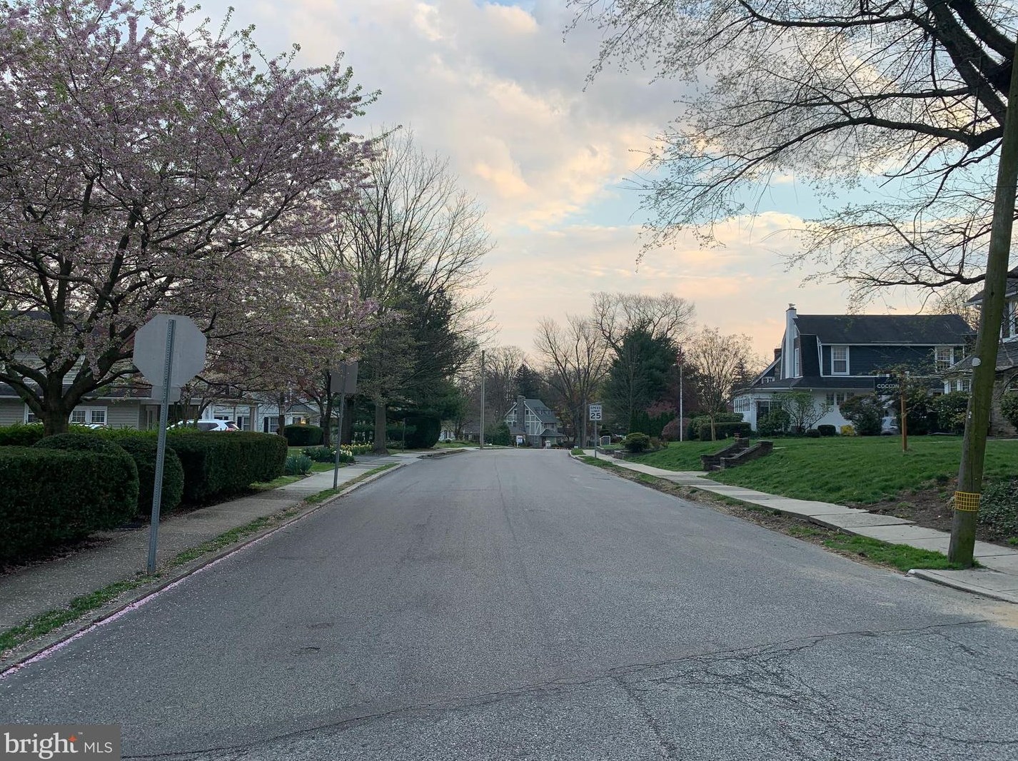 77 Rolling Rd, Media PA  19064-2415 exterior