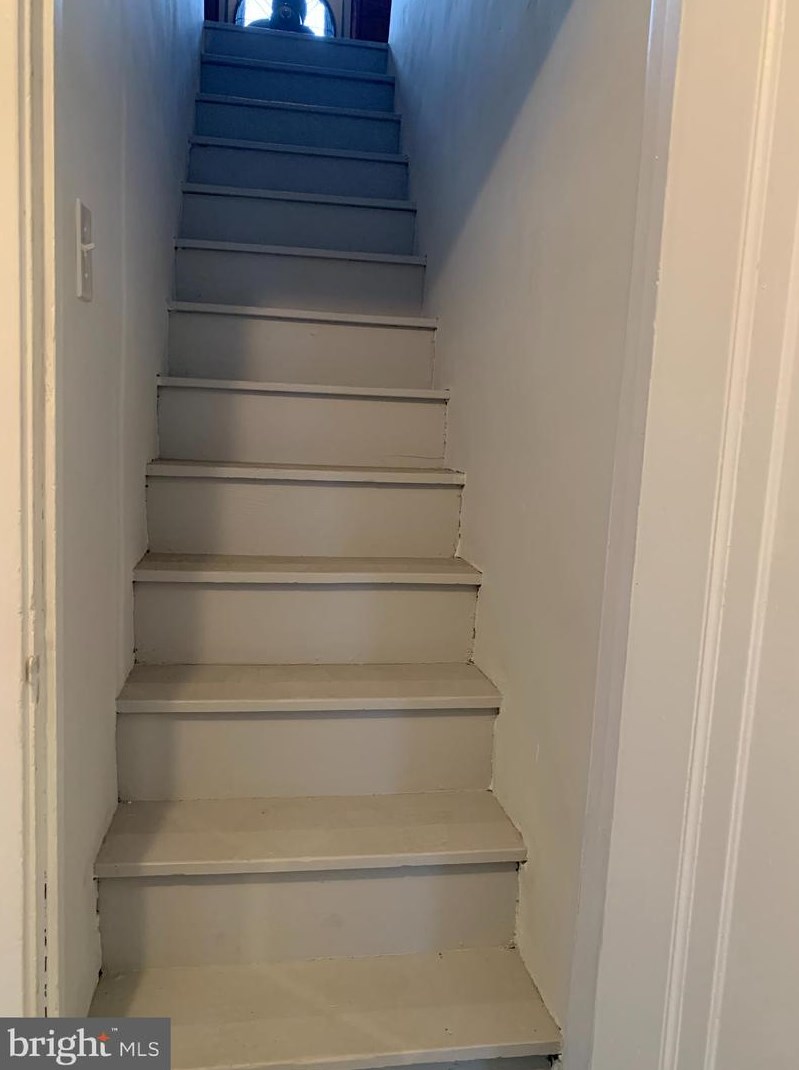 77 Rolling Rd, Media PA  19064-2415 exterior