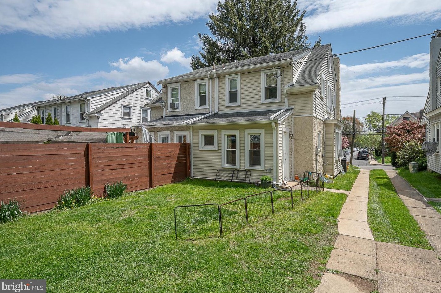 232 Powell Rd, Media PA 19064-2308 exterior