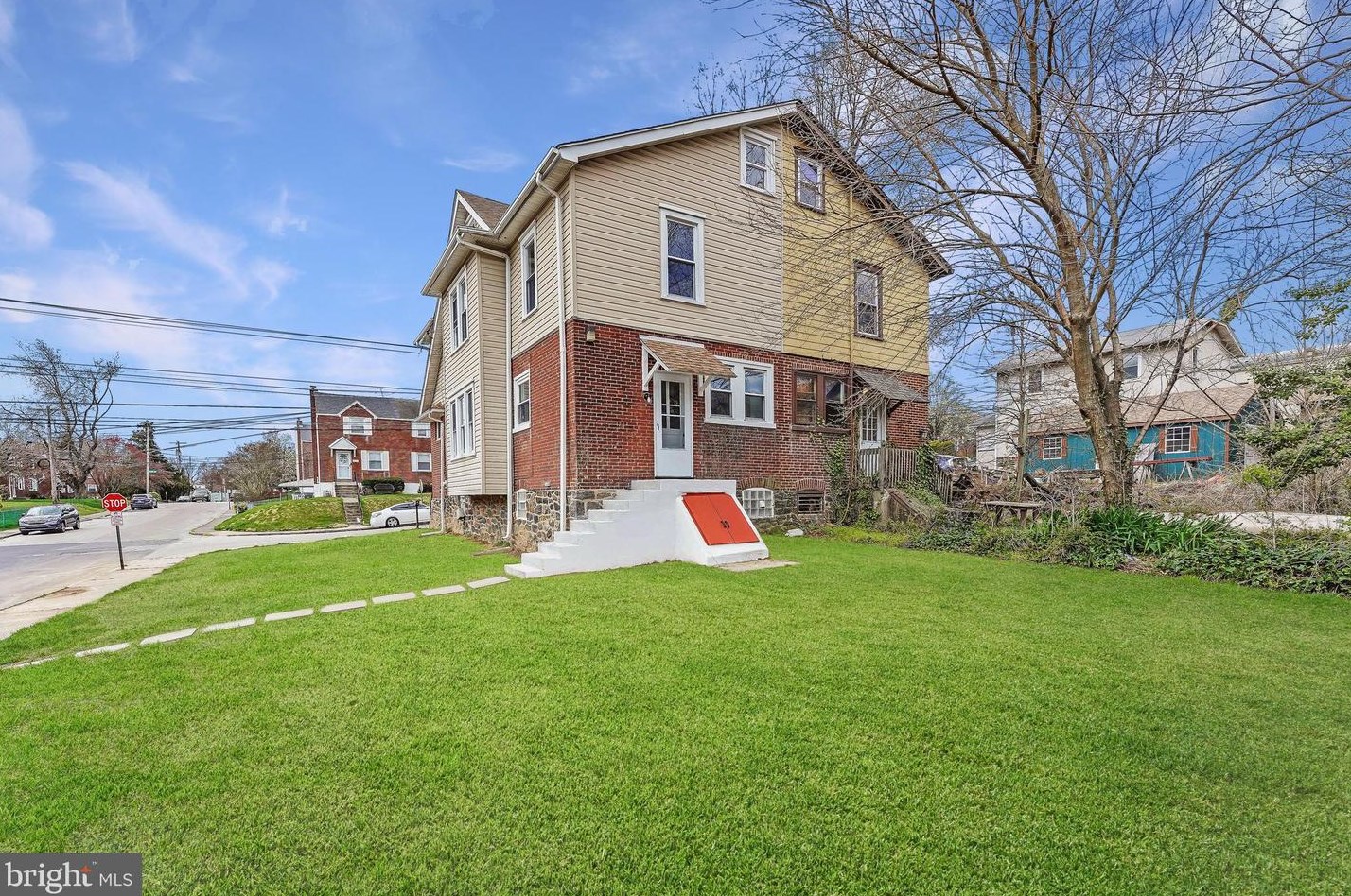 237 Felton Ave, Sharon Hill, PA 19079-2013