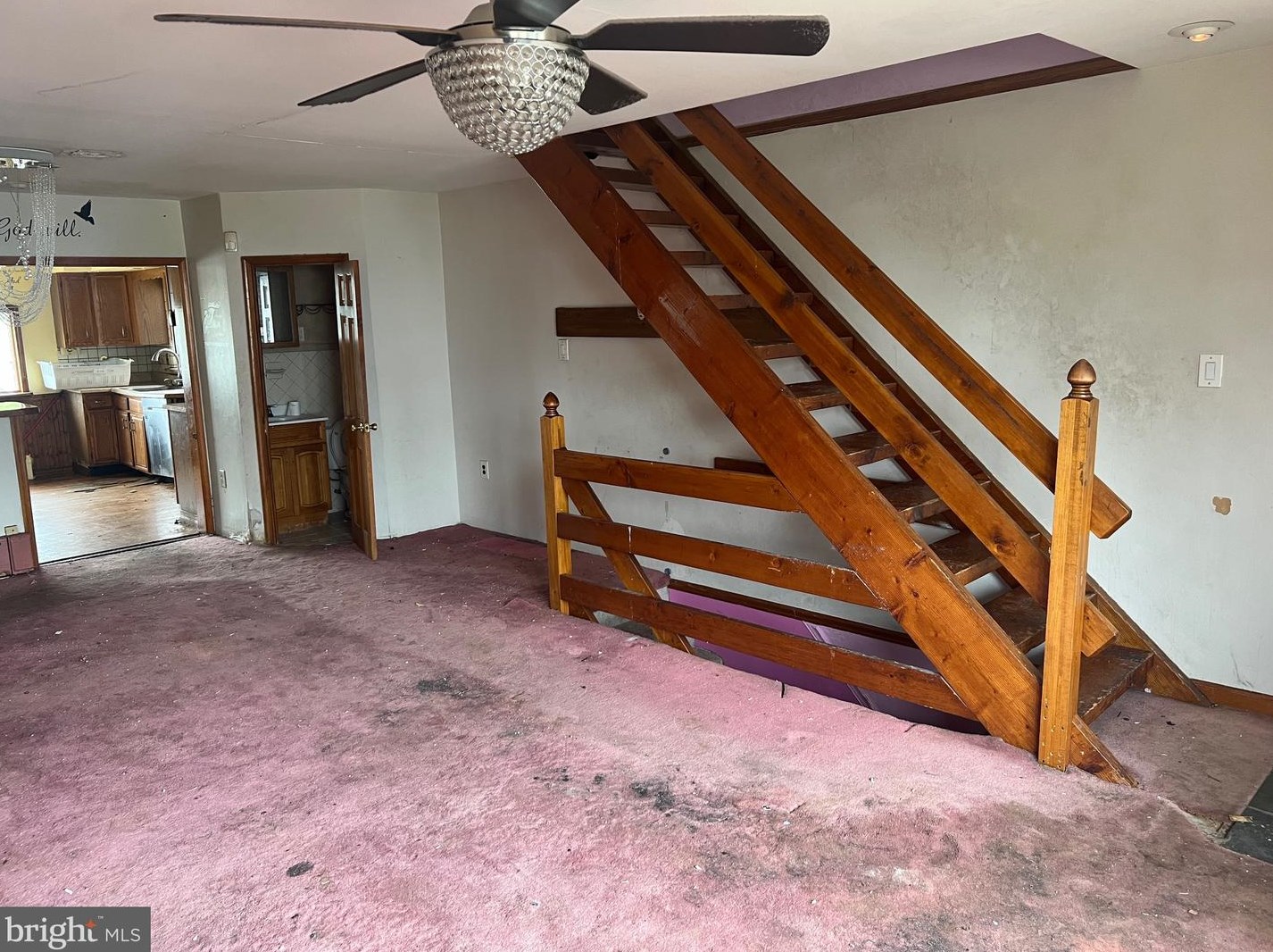 111 Laurel Rd, Sharon Hill, PA 19079-1323