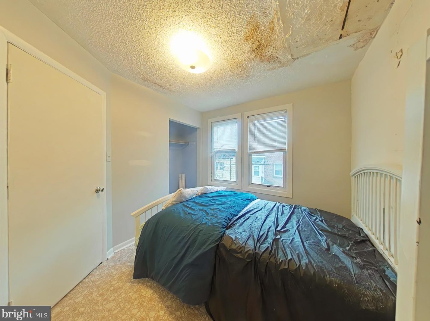 1118 Thomas St, Chester PA 19013-6422 exterior