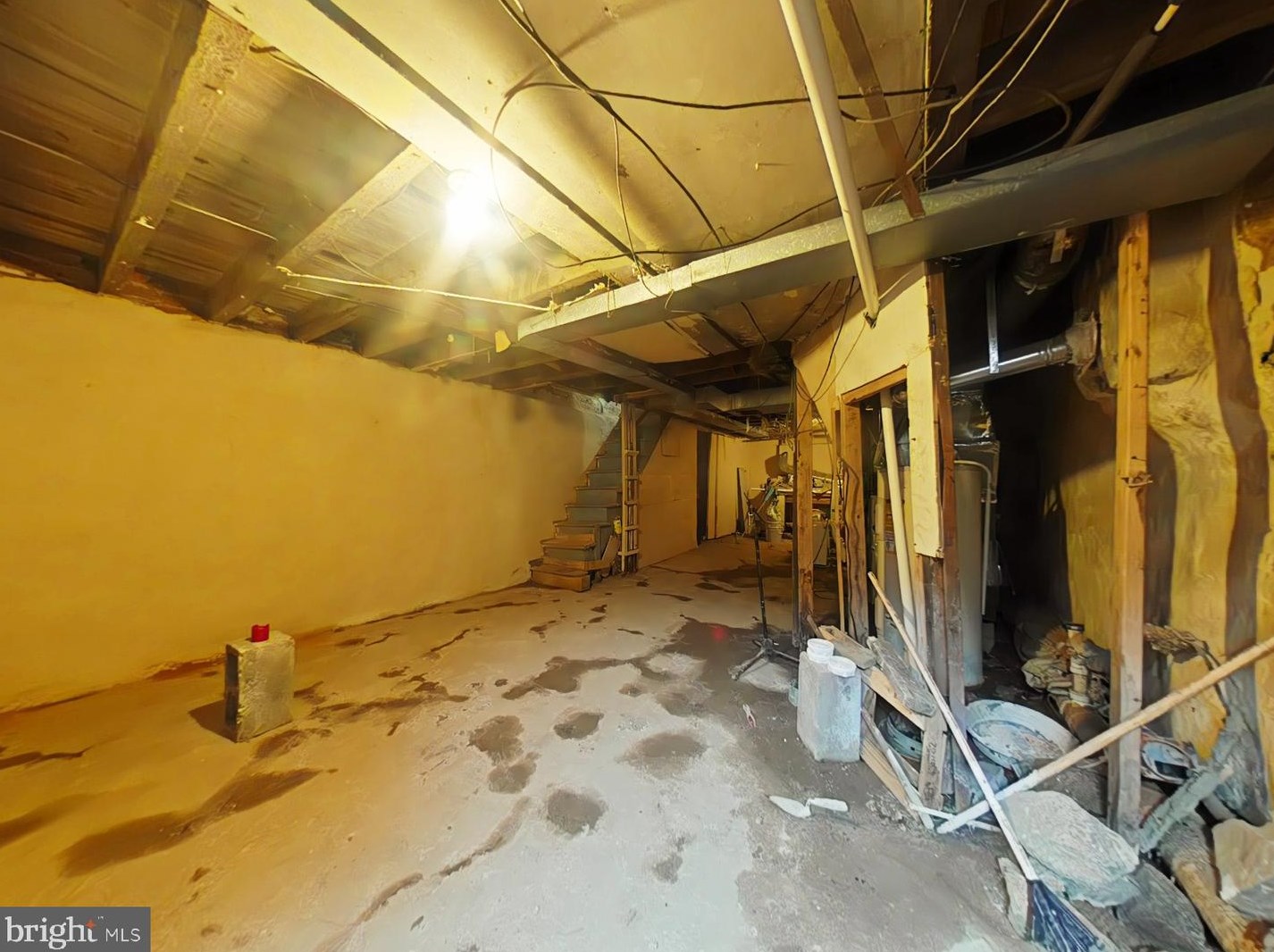 1118 Thomas St, Chester PA 19013-6422 exterior