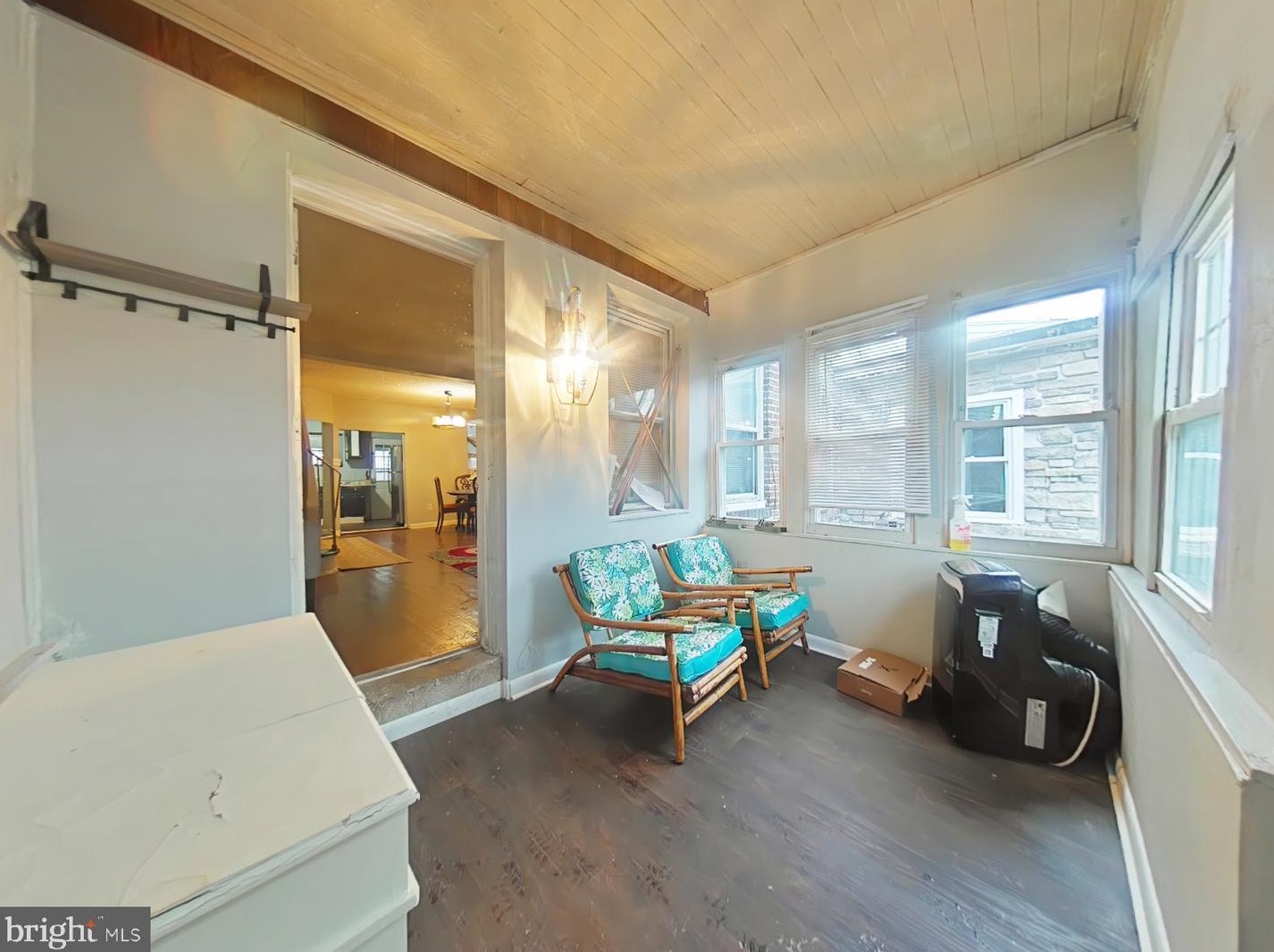 1118 Thomas St, Chester PA 19013-6422 exterior