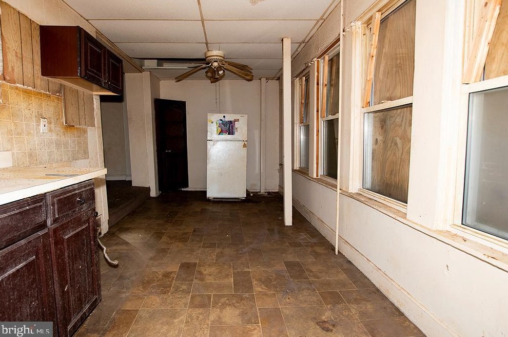 1434 Summit St, Boothwyn, PA 19061-4364