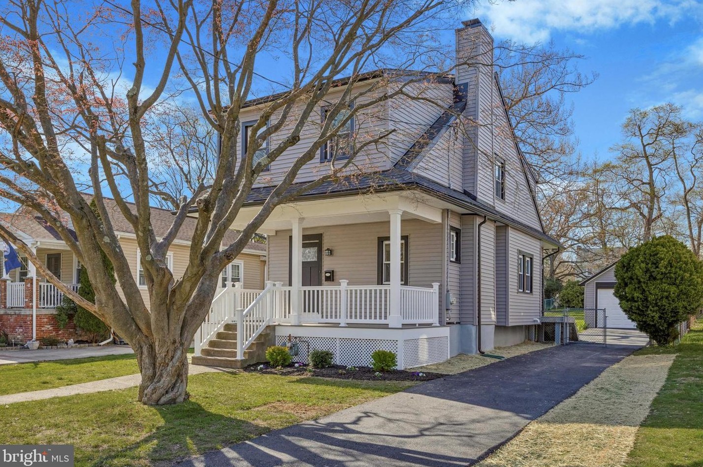 228 S Highland Rd, Coal Township, PA 19064