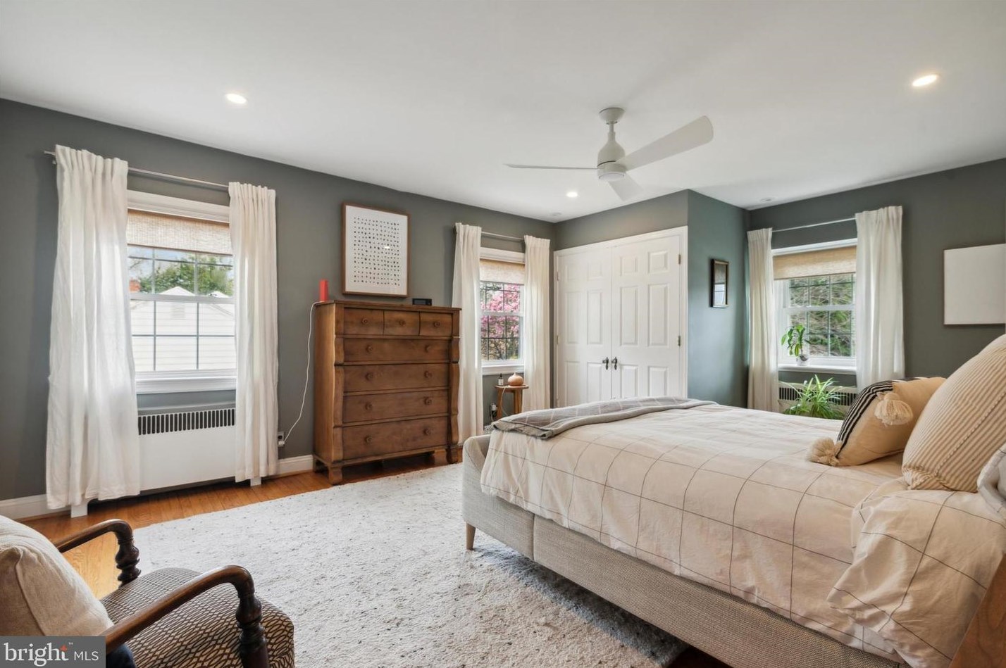 16 Golfview Rd, Ardmore PA  19003-1018 exterior