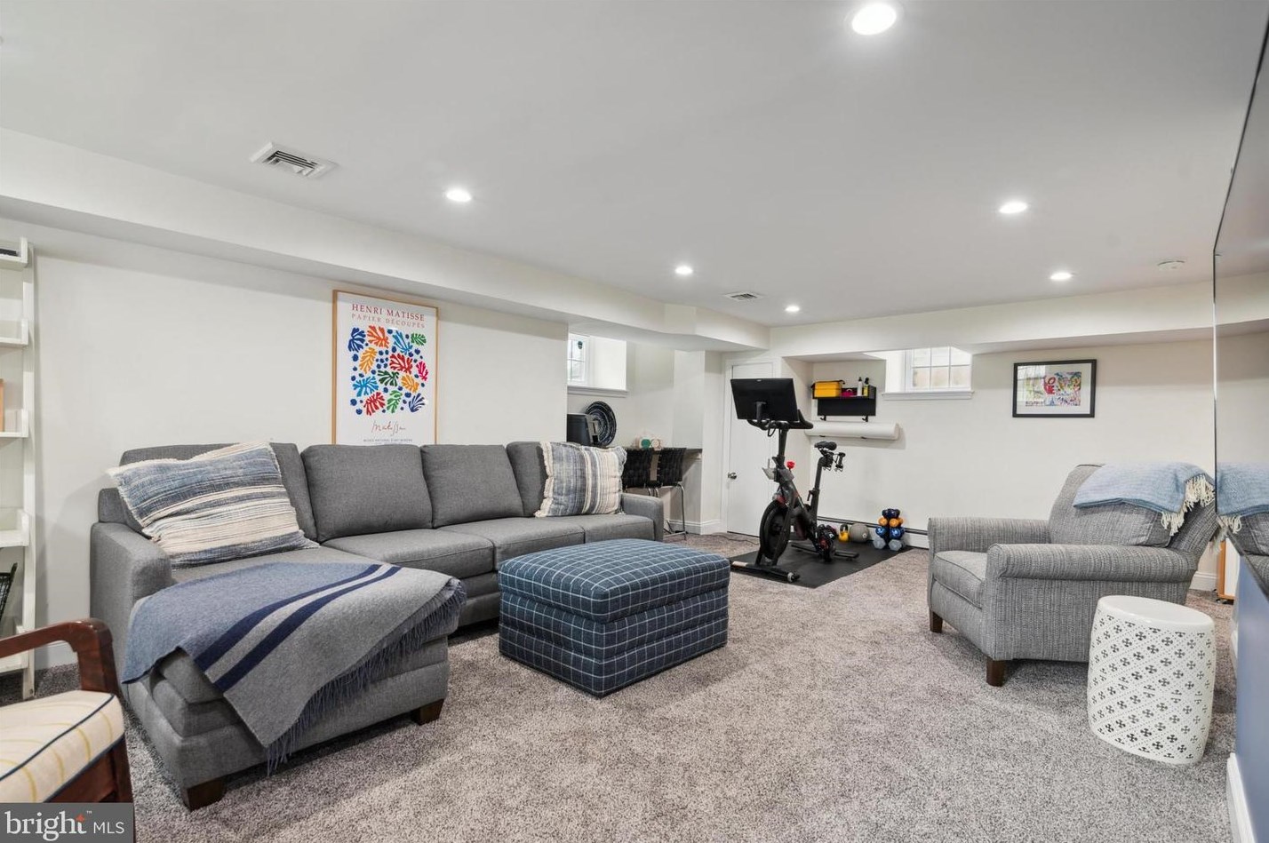 16 Golfview Rd, Ardmore PA  19003-1018 exterior