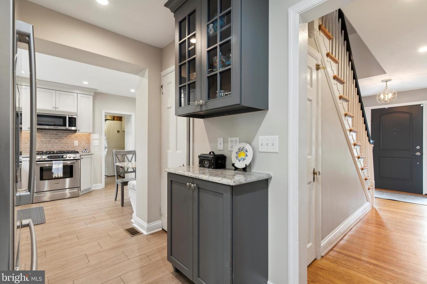 16 Golfview Rd, Ardmore PA  19003-1018 exterior