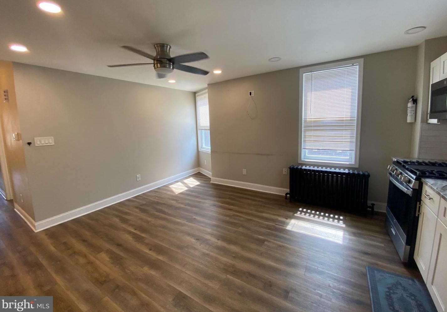 22 N Front St, Darby, PA 19023