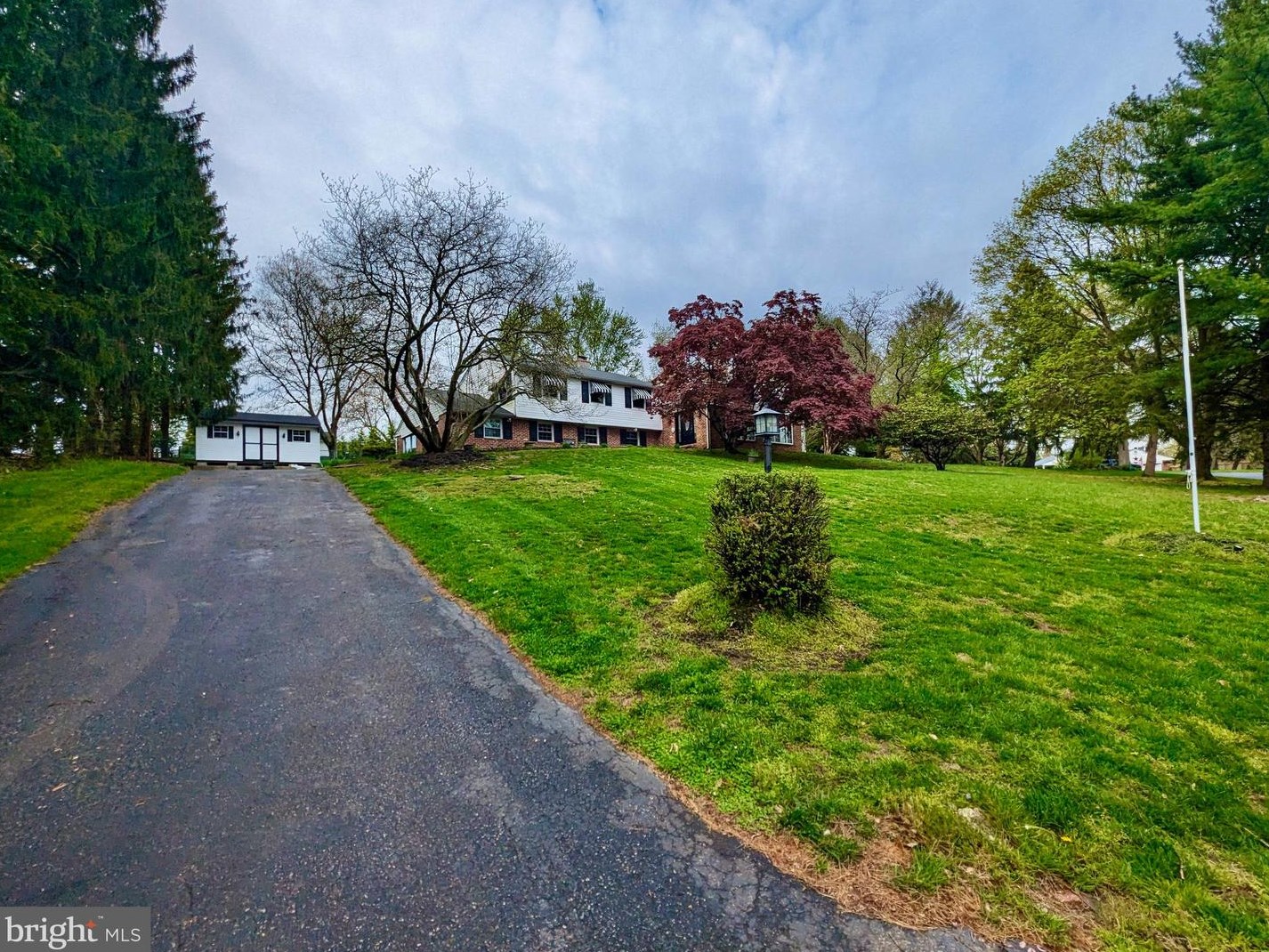 76 Bittersweet Dr, Glen Mills, PA 19342