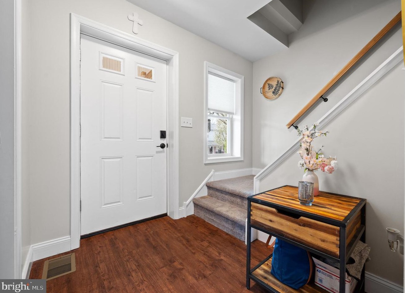 417 Olive St, Media PA  19063-2812 exterior