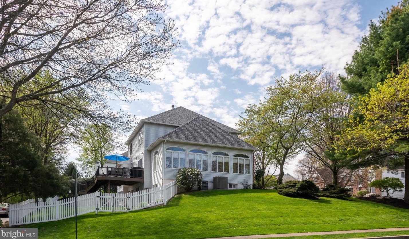 50 Cedar Hill Ln, Media PA 19063-6309 exterior