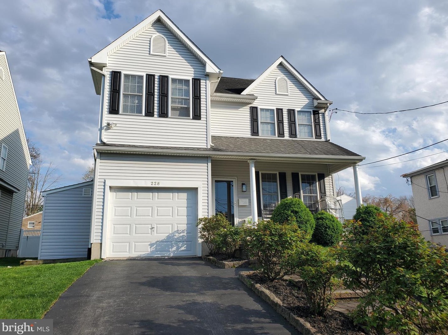 228 Henderson Ave, Ridley Park, PA 19078-1526