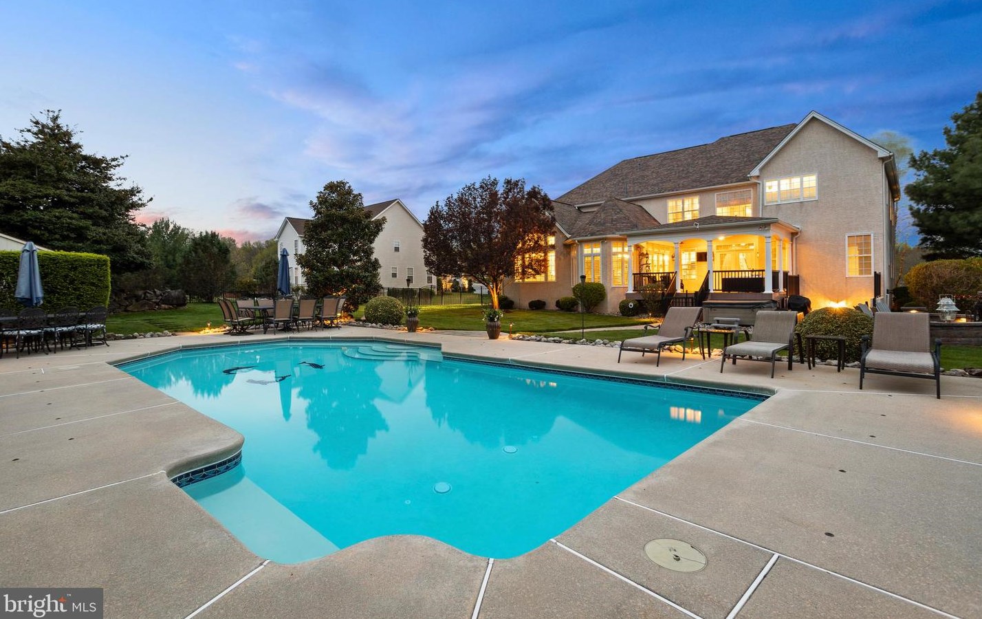 3234 Hamilton Ln, Boothwyn PA  19060-1755 exterior