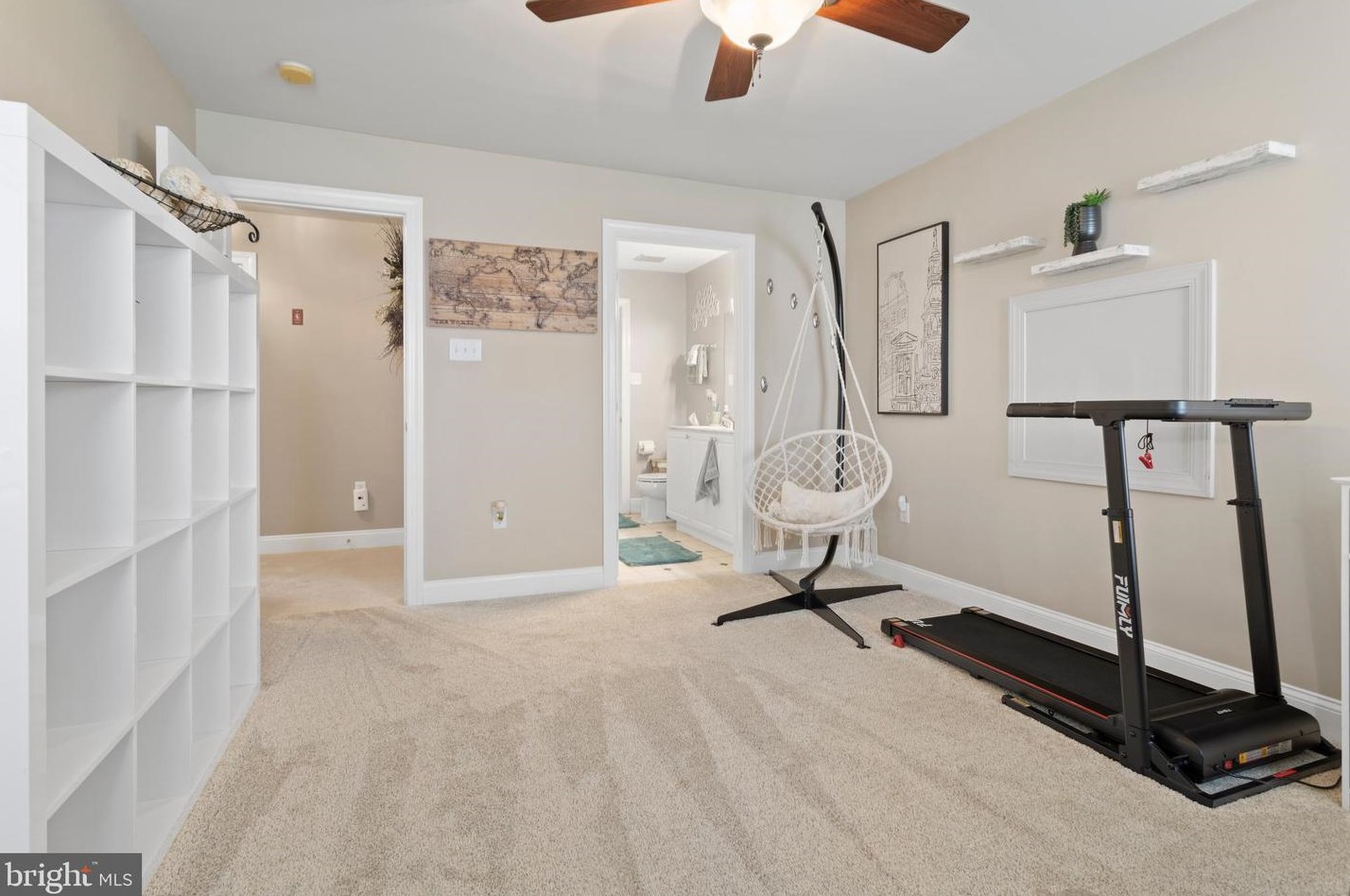 3234 Hamilton Ln, Boothwyn PA  19060-1755 exterior