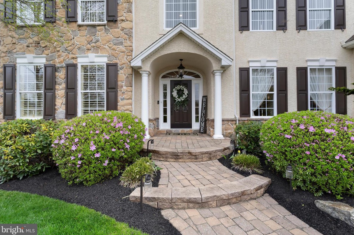 3234 Hamilton Ln, Boothwyn PA  19060-1755 exterior