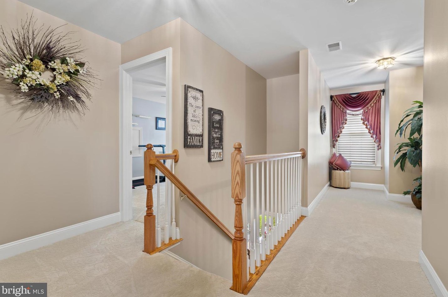 3234 Hamilton Ln, Boothwyn PA  19060-1755 exterior