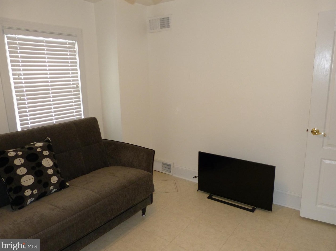 27 Fairhill Rd, Morton PA  19070-1010 exterior