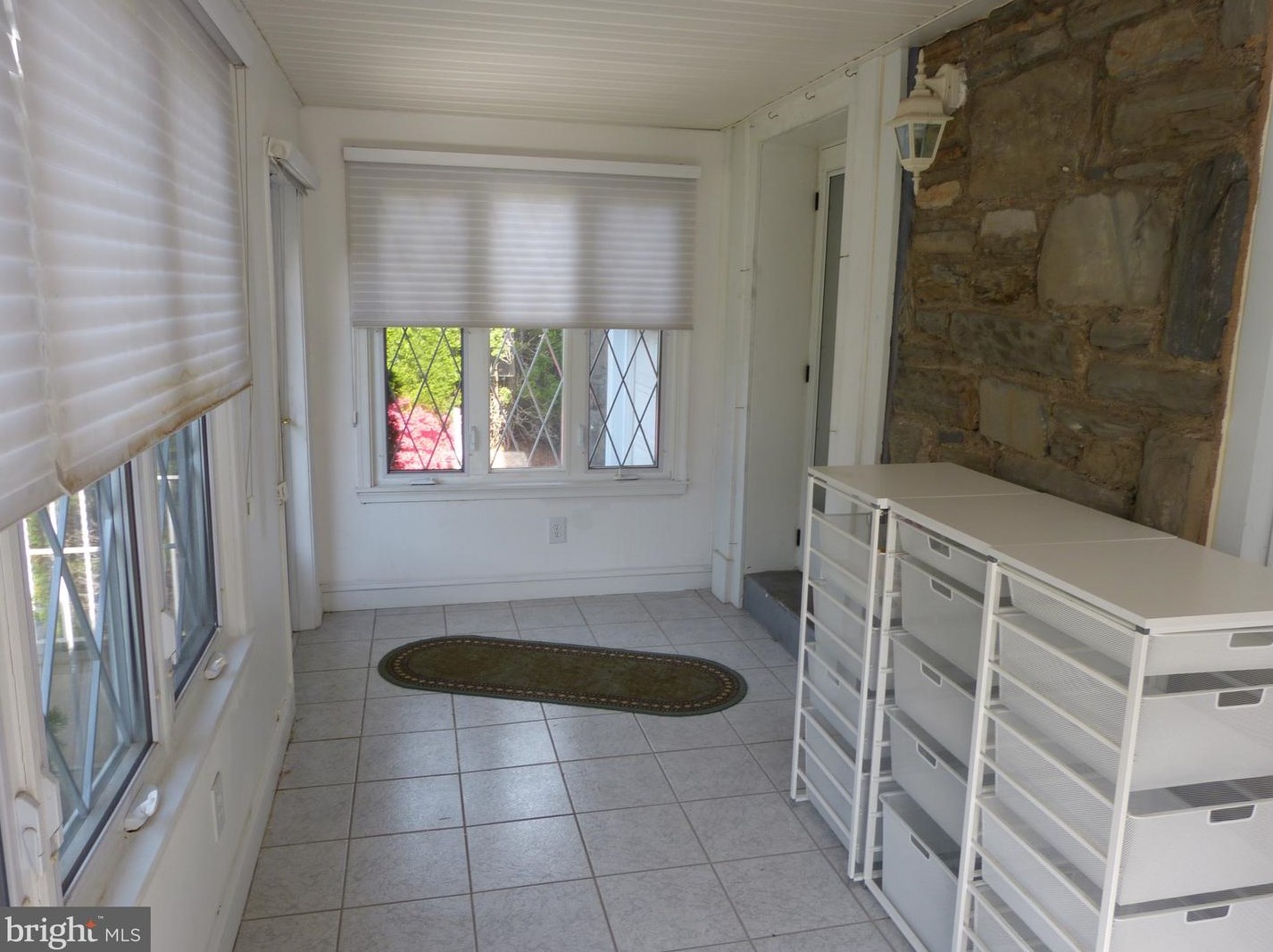 27 Fairhill Rd, Morton PA  19070-1005 exterior