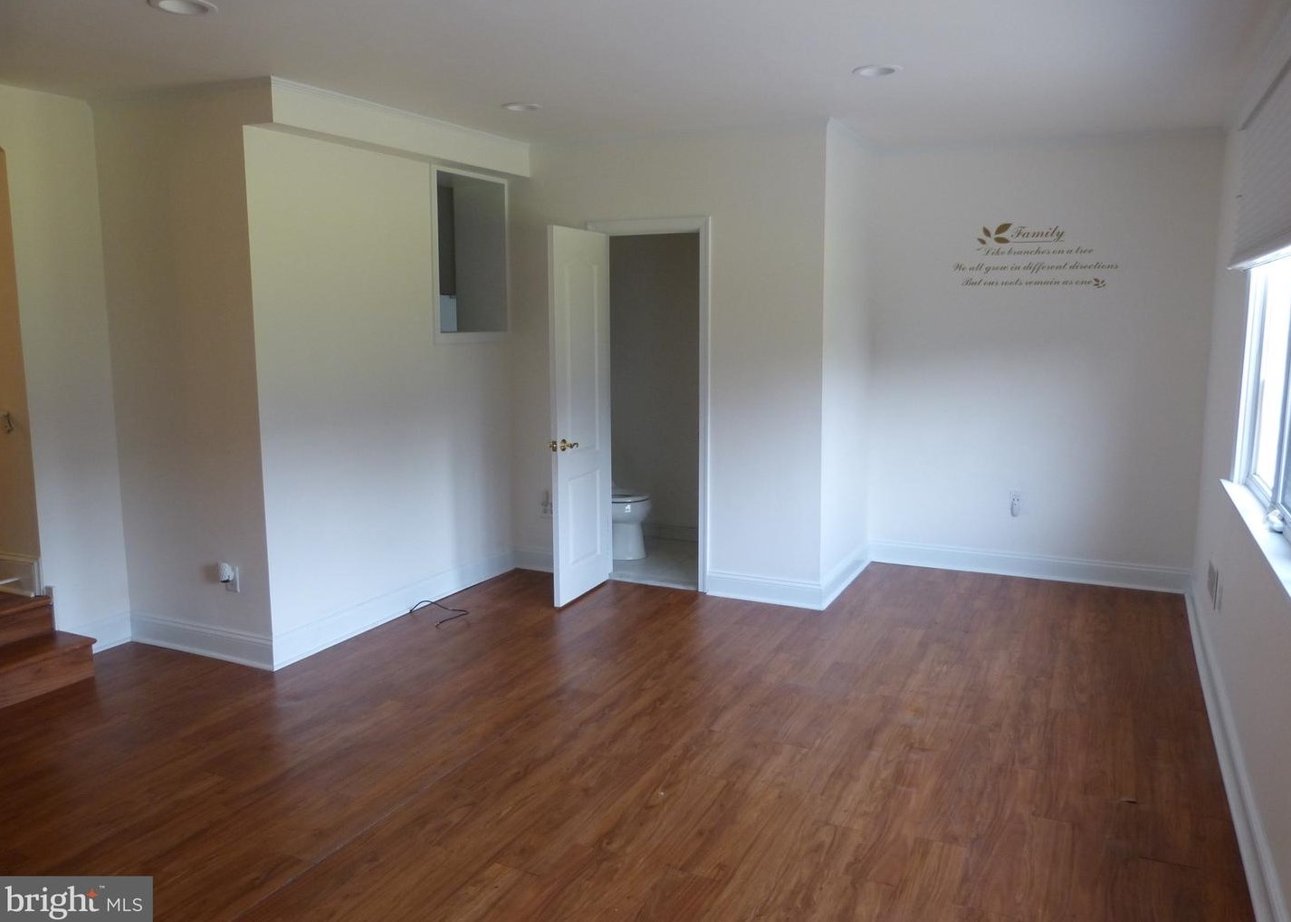 27 Fairhill Rd, Morton PA  19070-1010 exterior