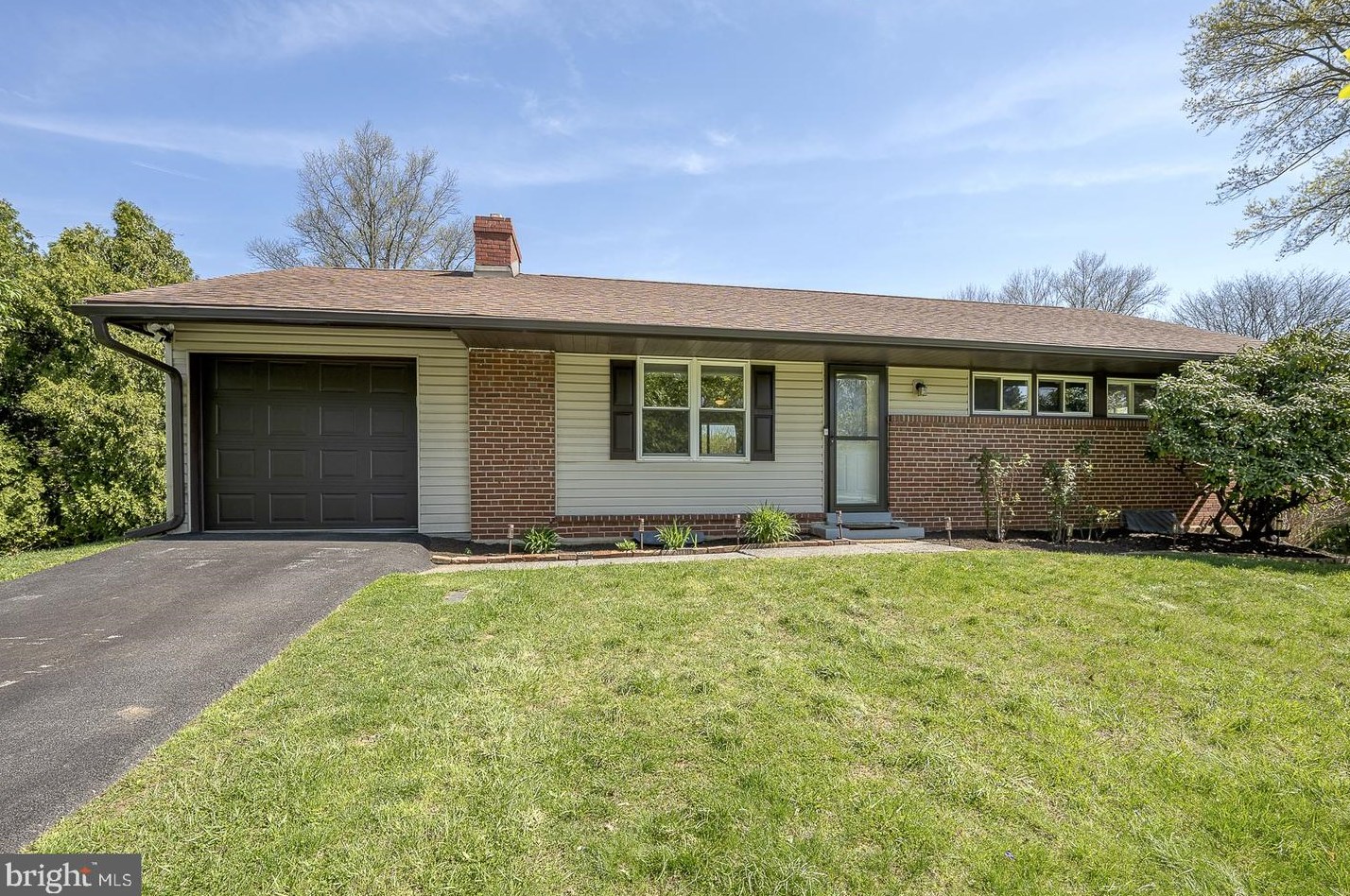 316 Meadowglen Ln, Media, PA 19063