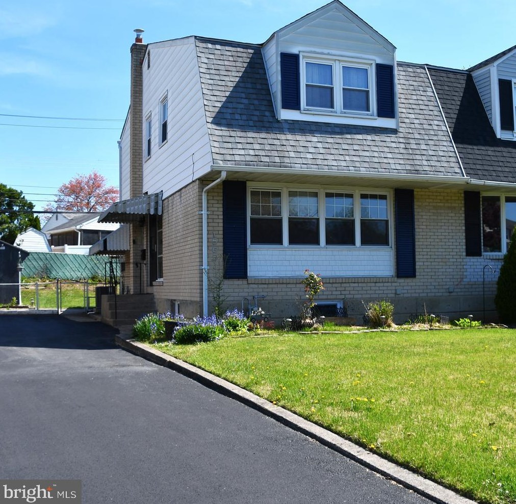 1565 Parklane Rd, Swarthmore, PA 19081