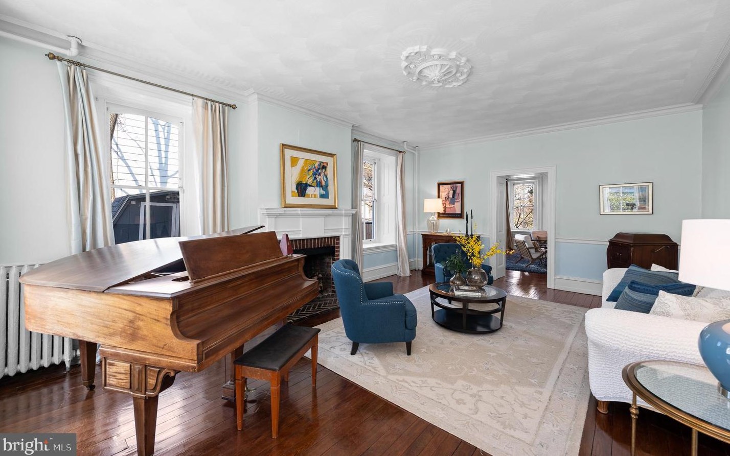 419 Conestoga Rd, Wayne PA  19087-4812 exterior