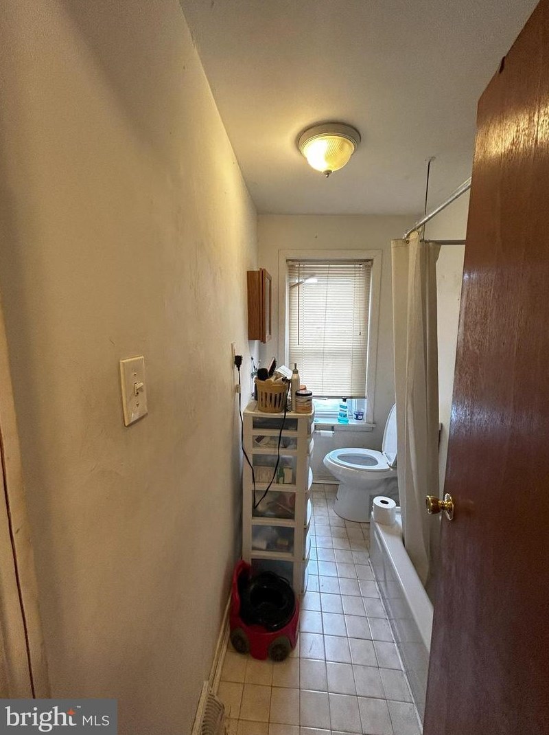 1704 11 St, Chester PA 19013-2922 exterior