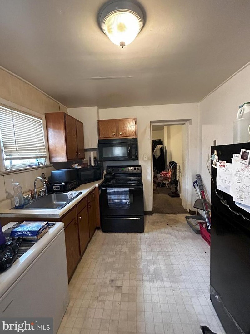 1704 11 St, Chester PA 19013-2922 exterior