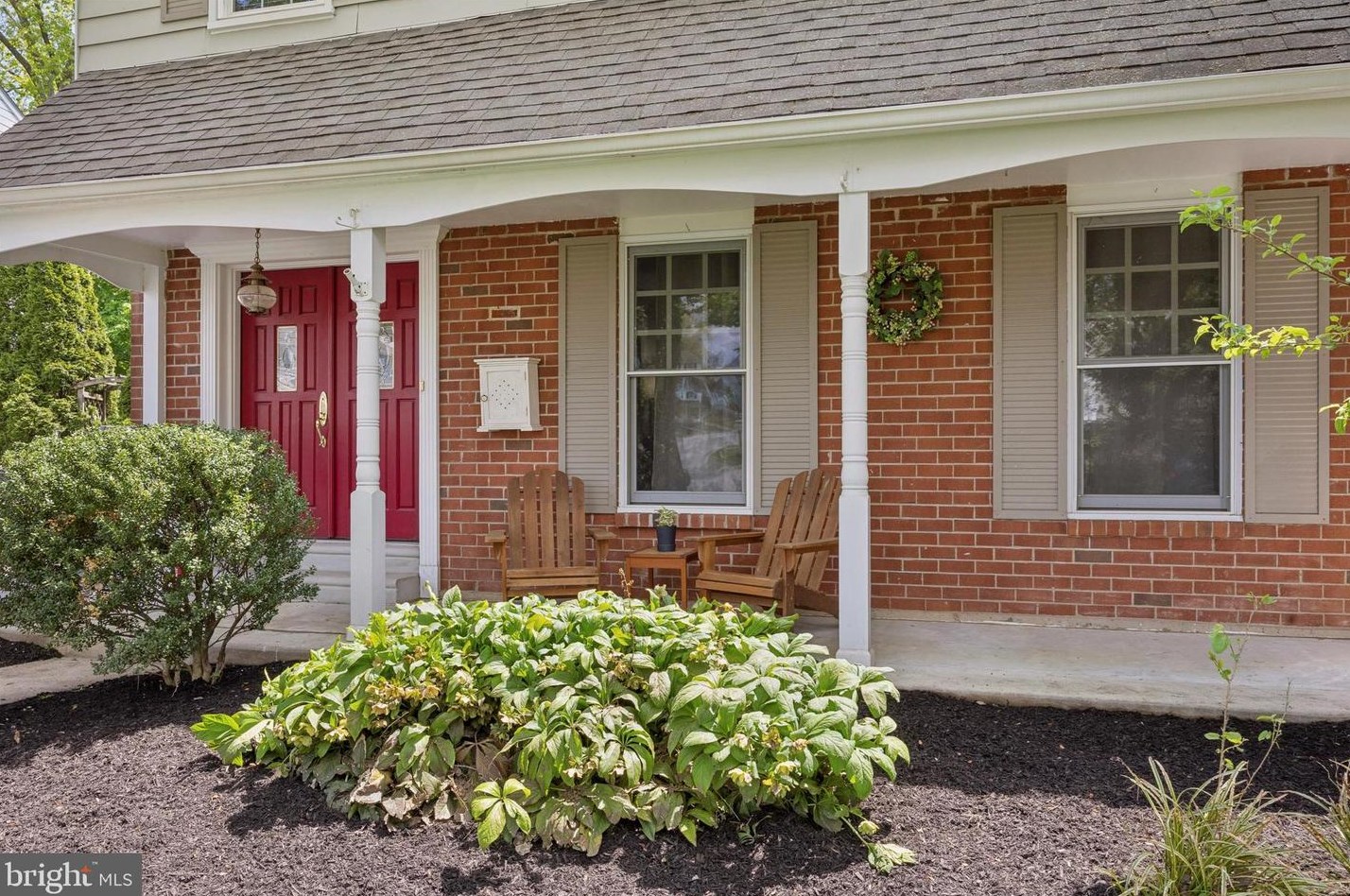 25 Dora Dr, Media, PA 19063-1543