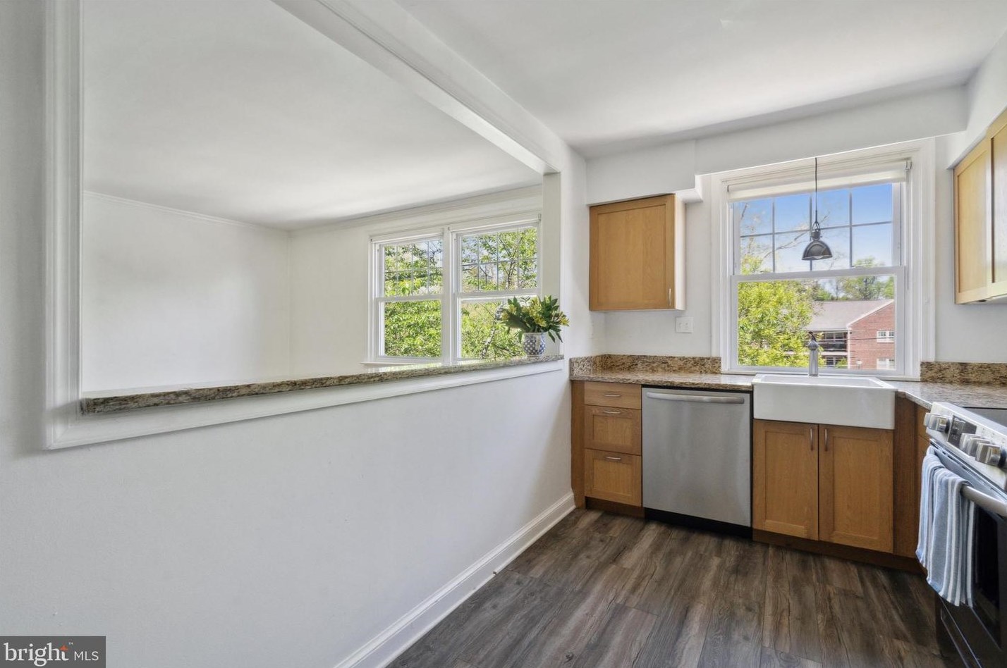 500 E Lancaster Ave #104, Wayne, PA 19087