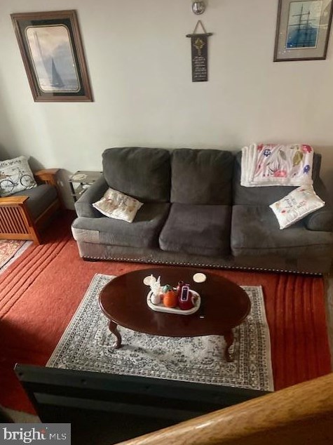 343 Huntley Rd, Upper Darby, PA 19082-3803