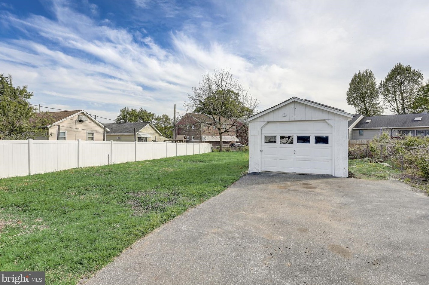 1652 Chichester Ave, Boothwyn PA  19061-4215 exterior