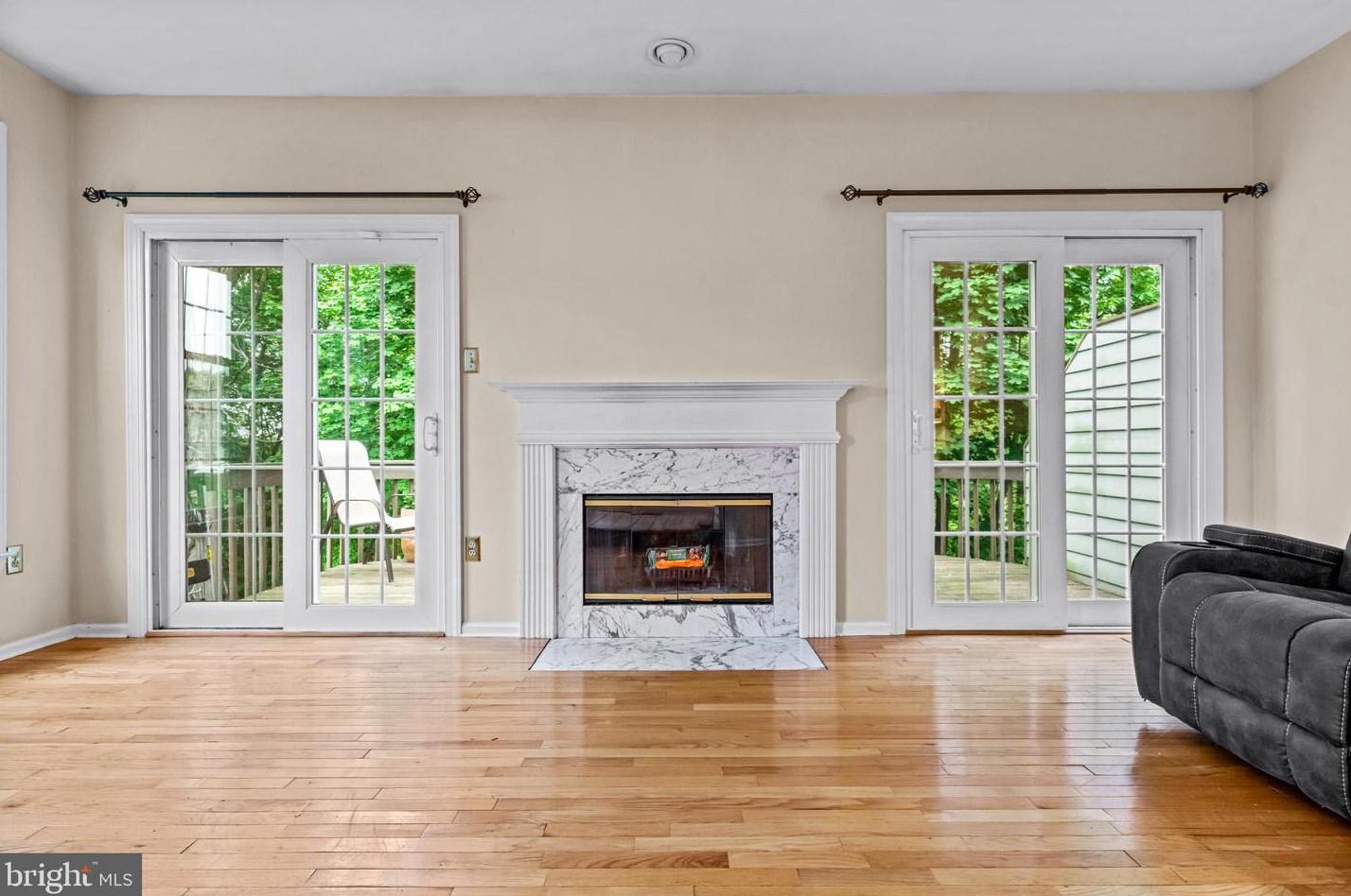 102 Knollwood Ct, Chester PA  19014-1257 exterior