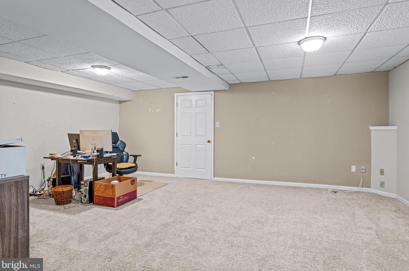 102 Knollwood Ct, Chester PA  19014-1257 exterior