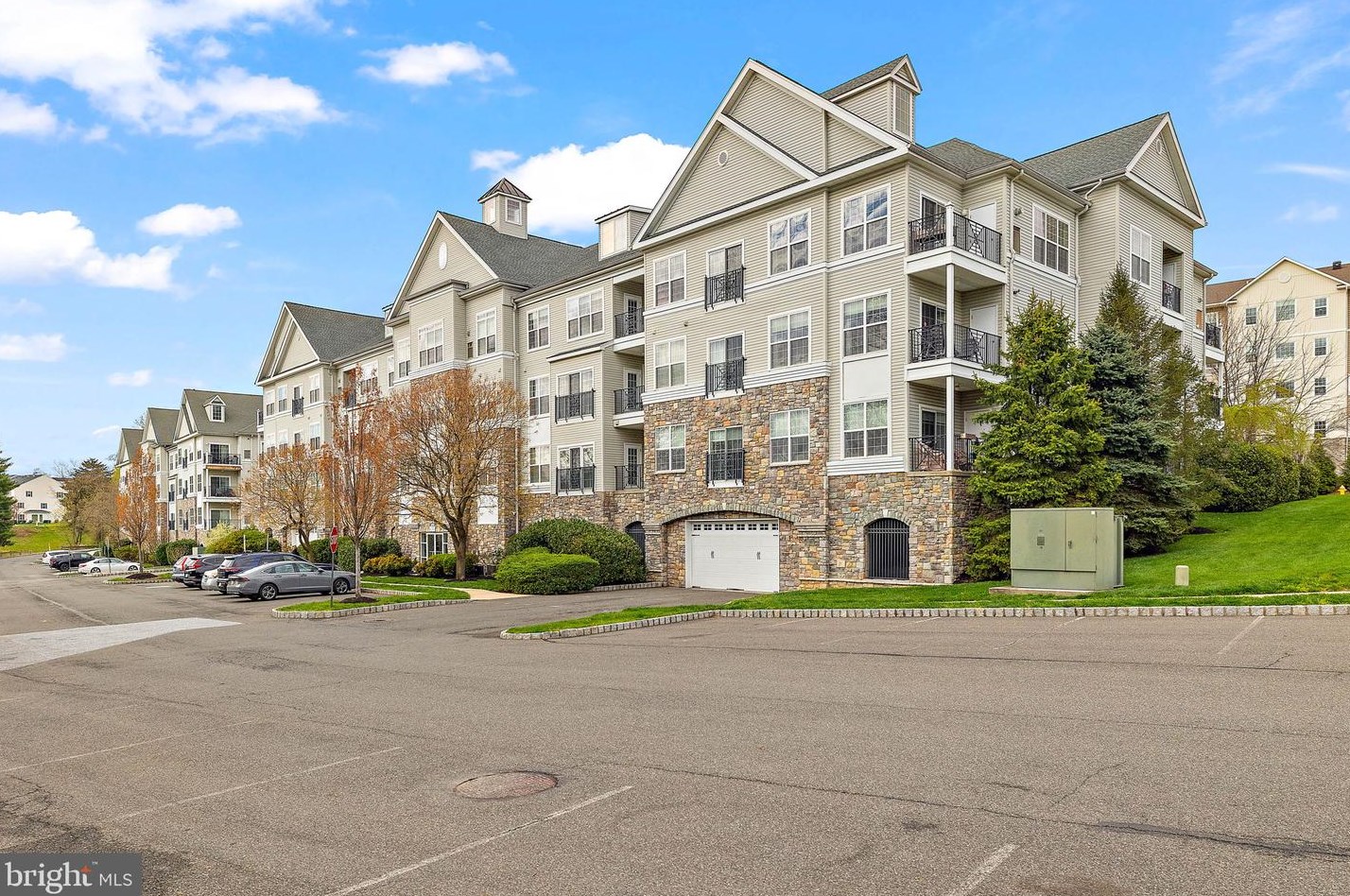 4305 Lydia Hollow Dr, Glen Mills, PA 19342-1068