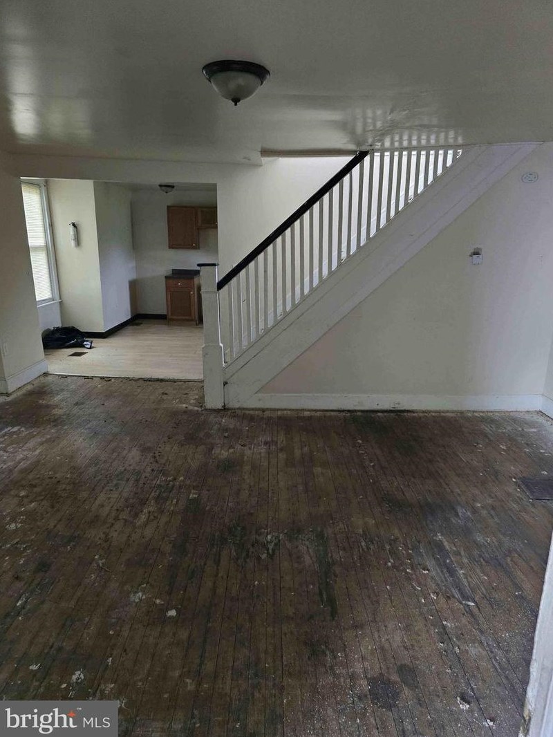 1800 Potter St, Chester, PA 19013-5406