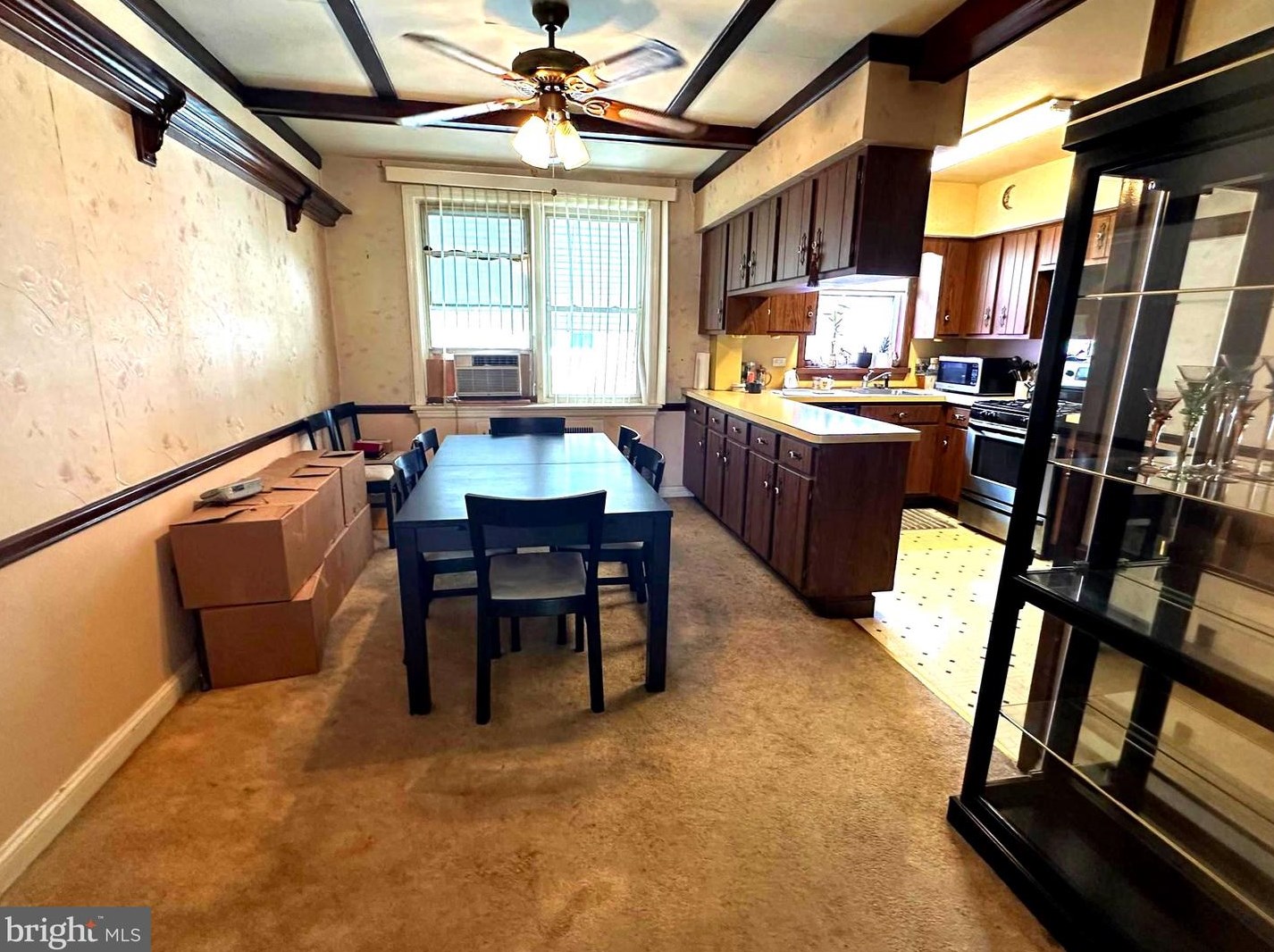 114 Westdale Rd, Upper Darby PA  19082-1433 exterior