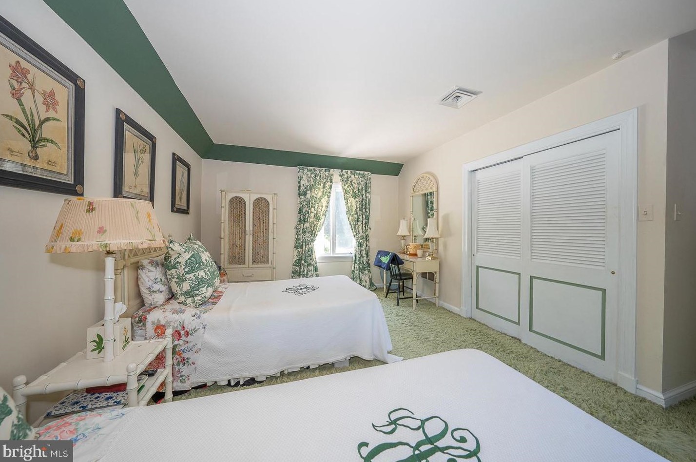 71 Tunbridge Rd, Haverford PA  19041-1038 exterior