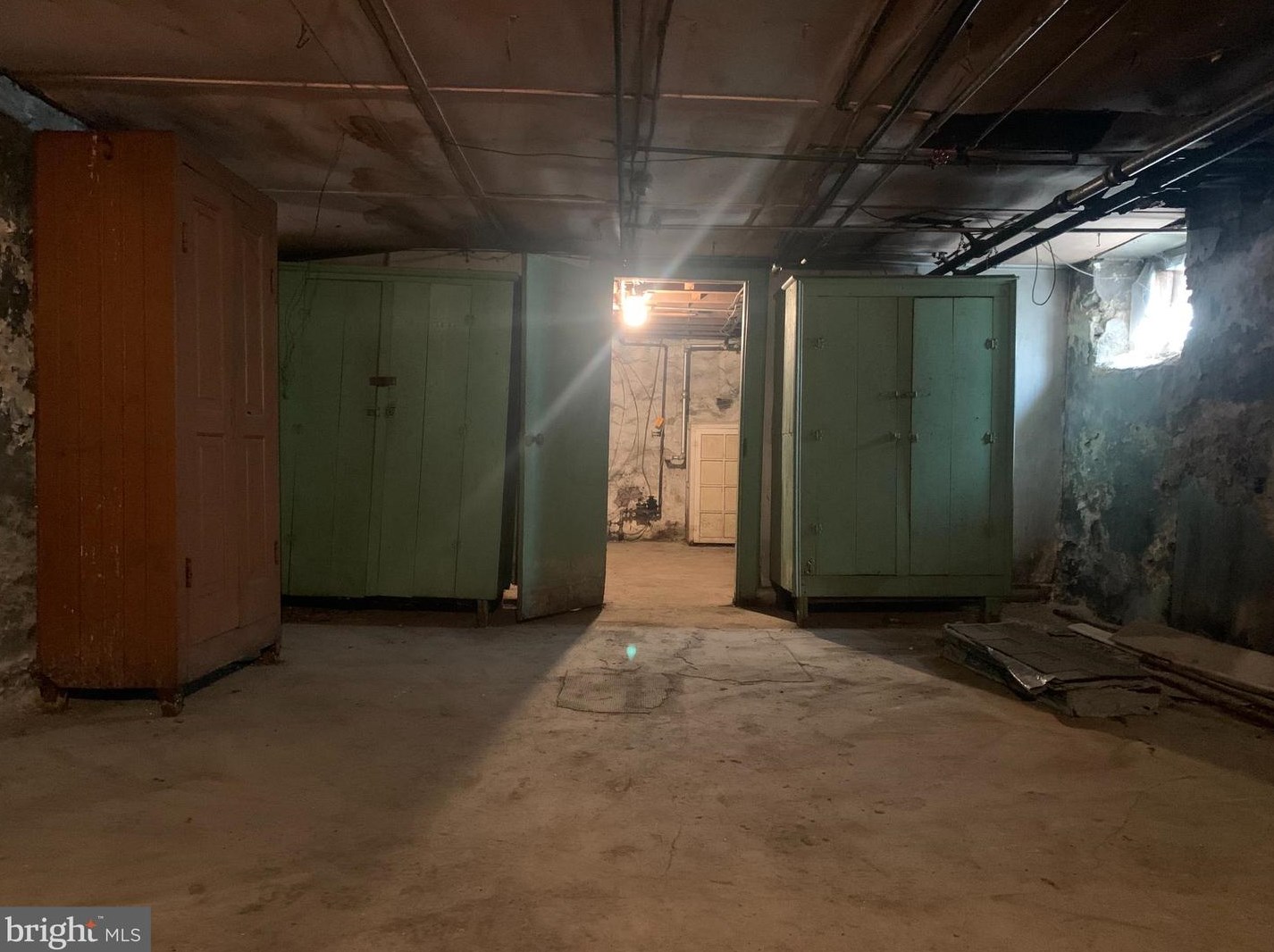 8 24 St, Chester PA 19013-4601 exterior